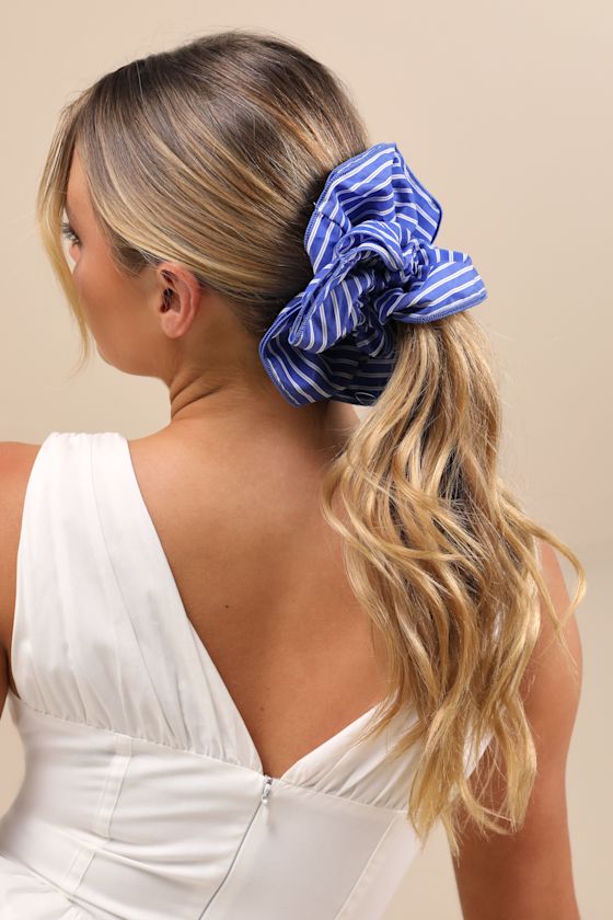 Kiraz Blue and White Striped Oversized Scrunchie 4