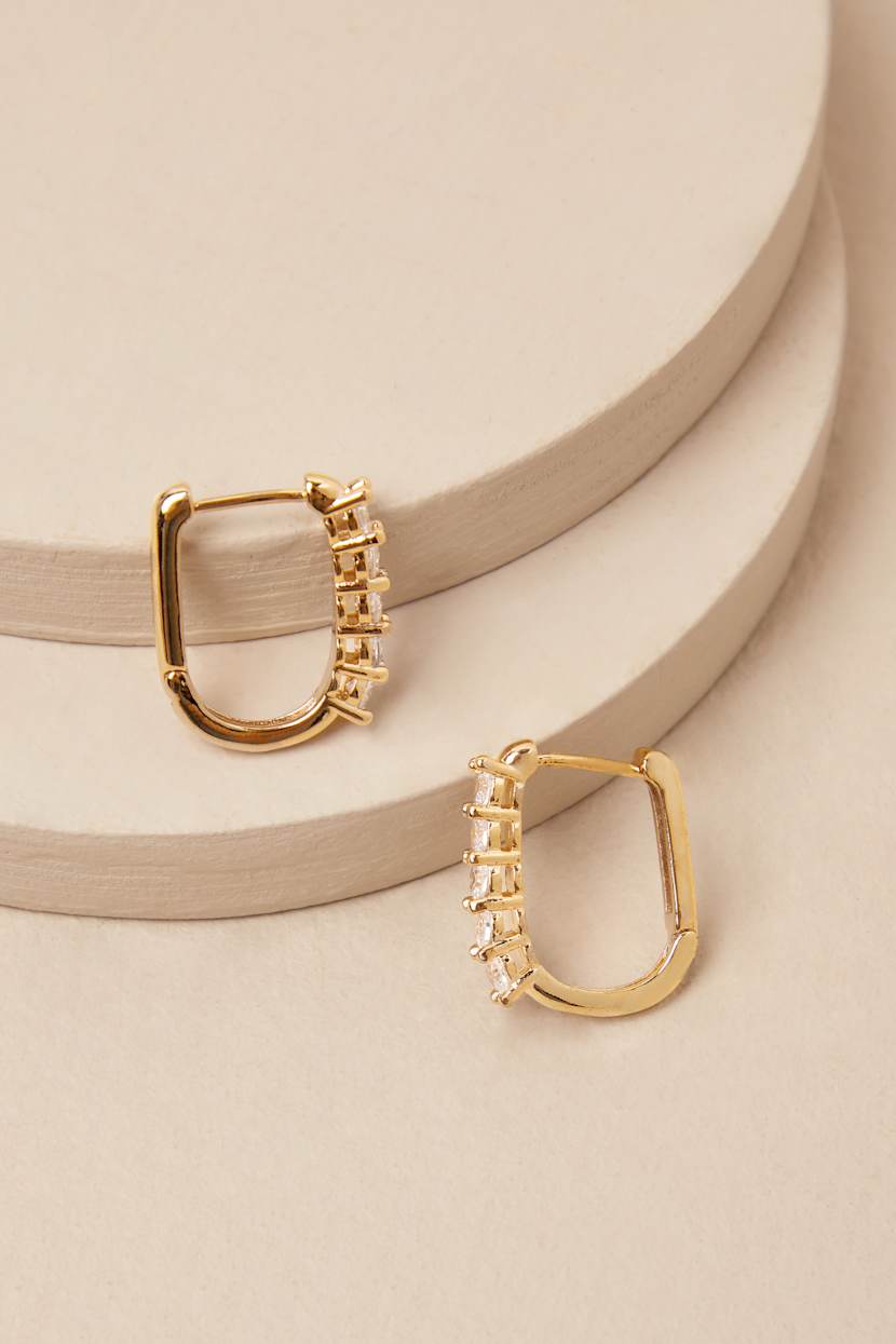 Cute Dresses, Tops, Shoes & Clothing for Women