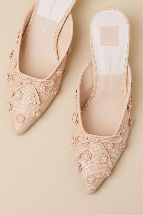 Dolce Vita Camilo Light Natural Raffia Kitten Heel Mule Pumps In Beige
