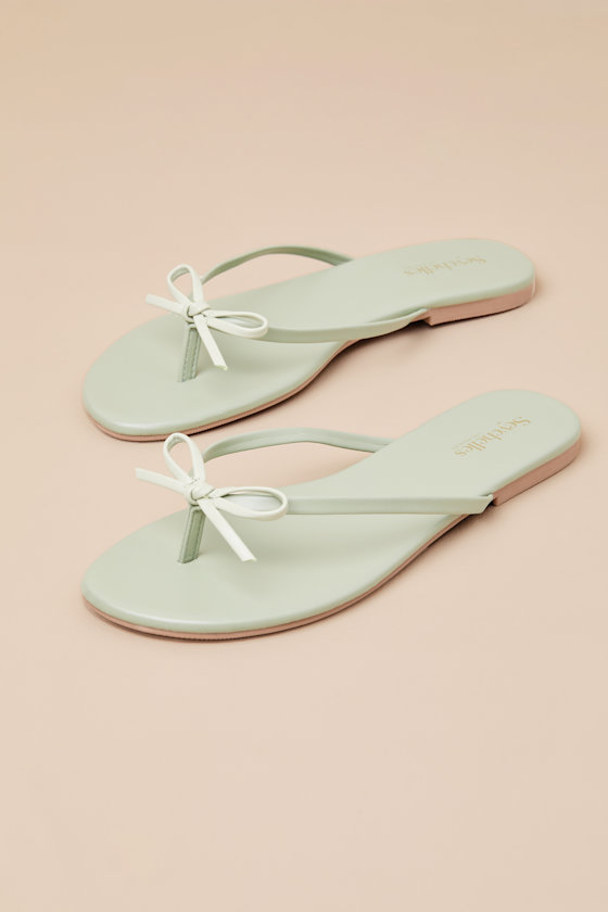 SEYCHELLES WISH LIST SEAFOAM VEGAN LEATHER BOW THONG SANDALS