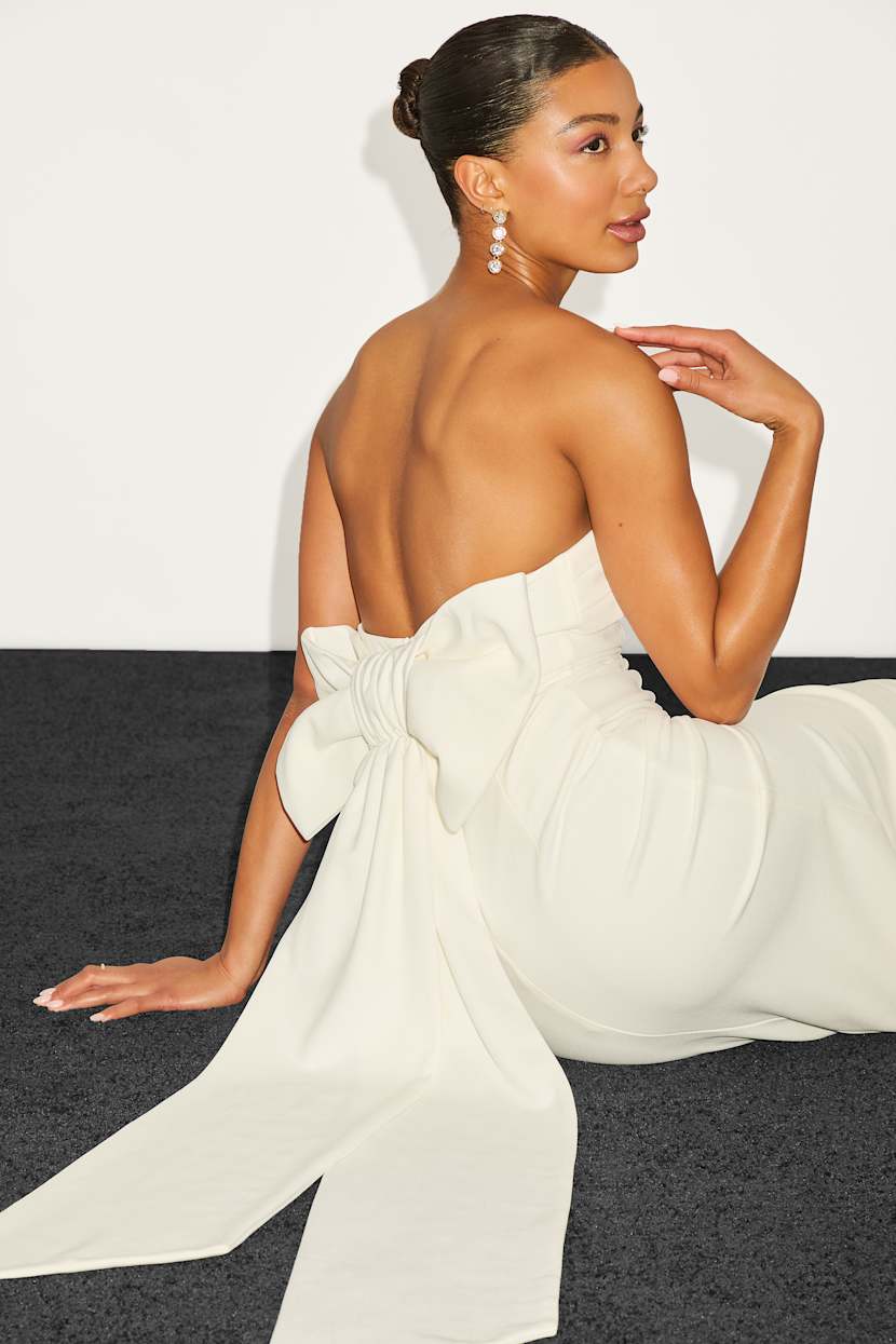 Fabulous Phenomenon White Strapless Bow Midi Dress