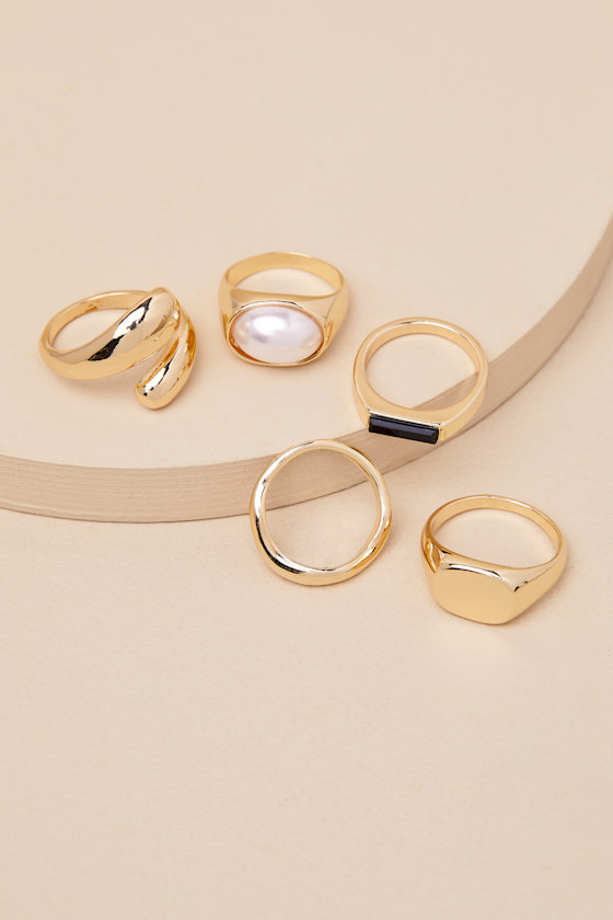 Lulus Kensley Gold Six-piece Statement Ring Set