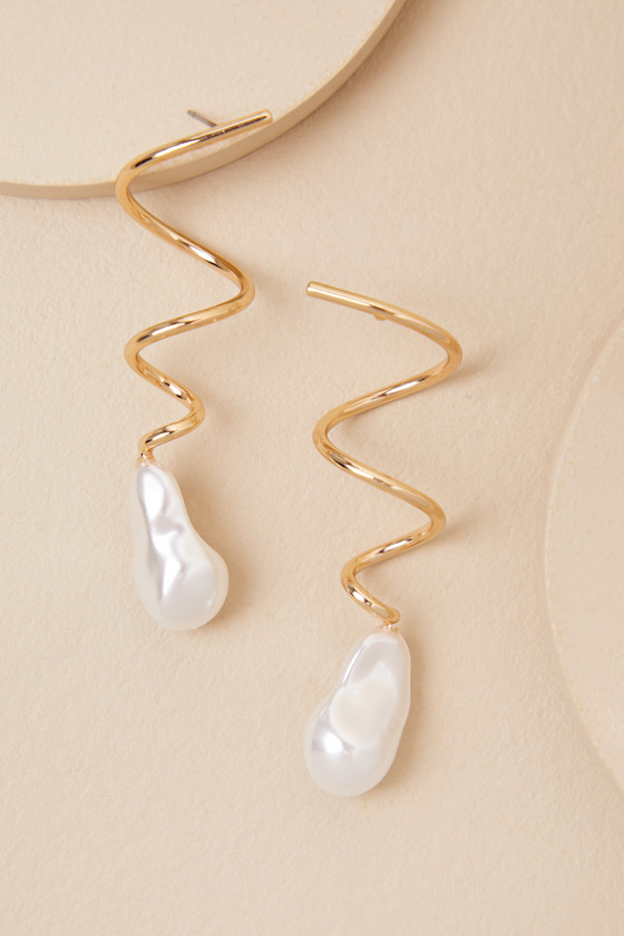 Lulus Tenley Gold Pearl Spiral Drop Earrings