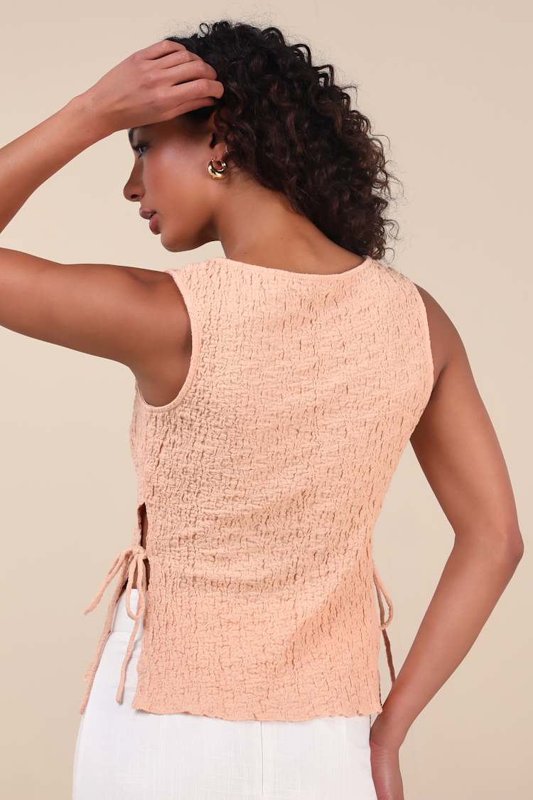 Bizzy Peach Textured Side-Tie Tank Top