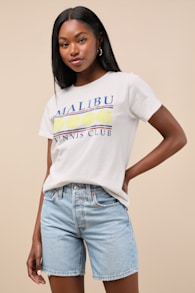 501 Mid Thigh Light Wash Denim Distressed Shorts 5