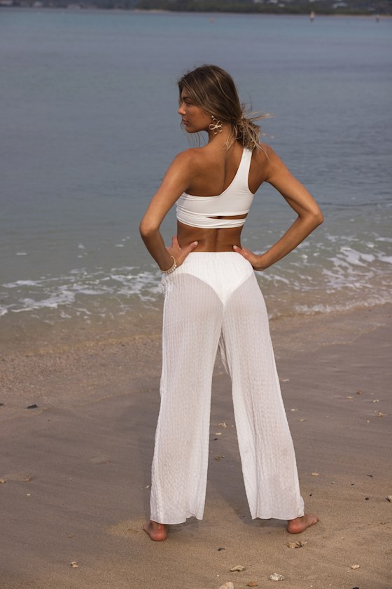 Lulus Casilda White Textured Swim Cover-up Pants In White