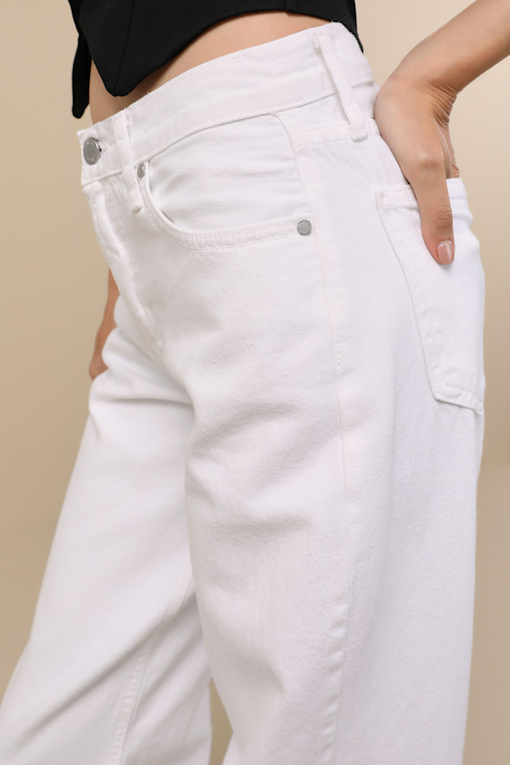 JUST BLACK EVERYDAY COOLNESS WHITE DENIM HIGH-RISE STRAIGHT-LEG JEANS