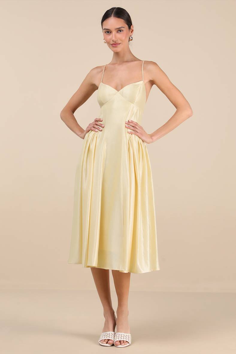 Paride Shiny Light Yellow Gathered Lace-Up Midi Dress