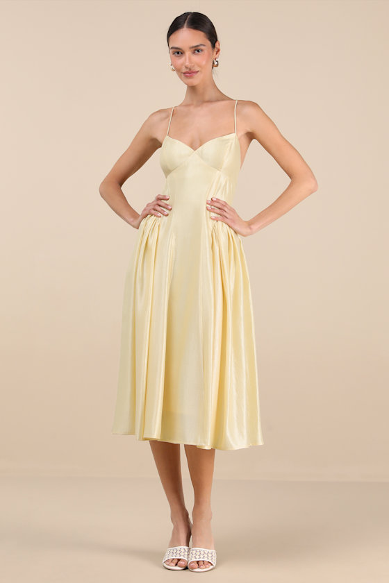 Paride Shiny Light Yellow Gathered Lace-Up Midi Dress 4