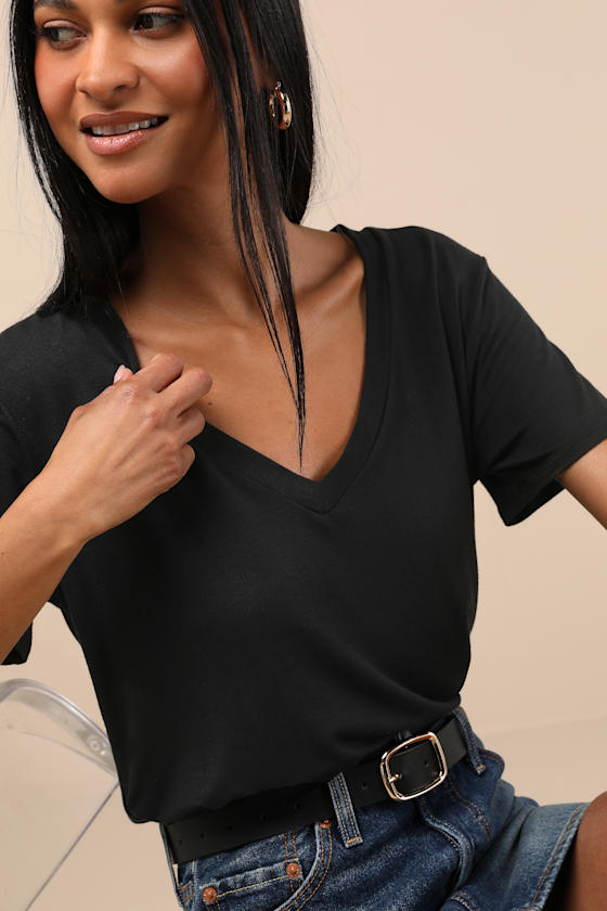 Adyn Black V-Neck Short Sleeve Tee 3