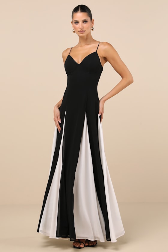 Elisha Black and White Sleeveless Maxi Dress 5