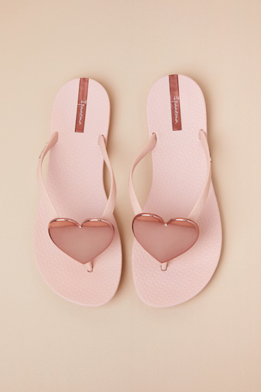 Ipanema Wave Heart Rose Pink Flip Flops Medallion Flip Flops