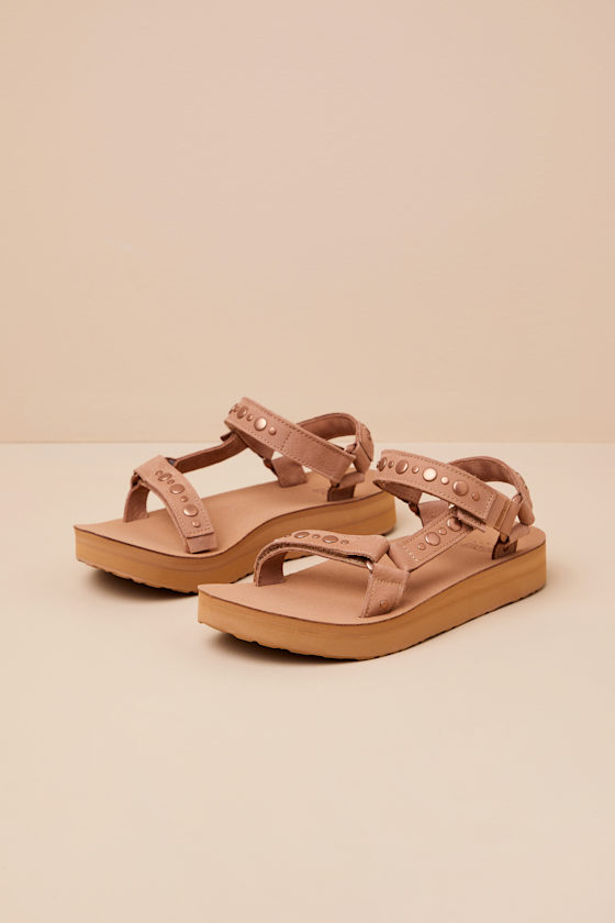 Midform Universal Tanzine Studded Leather Sandals 1