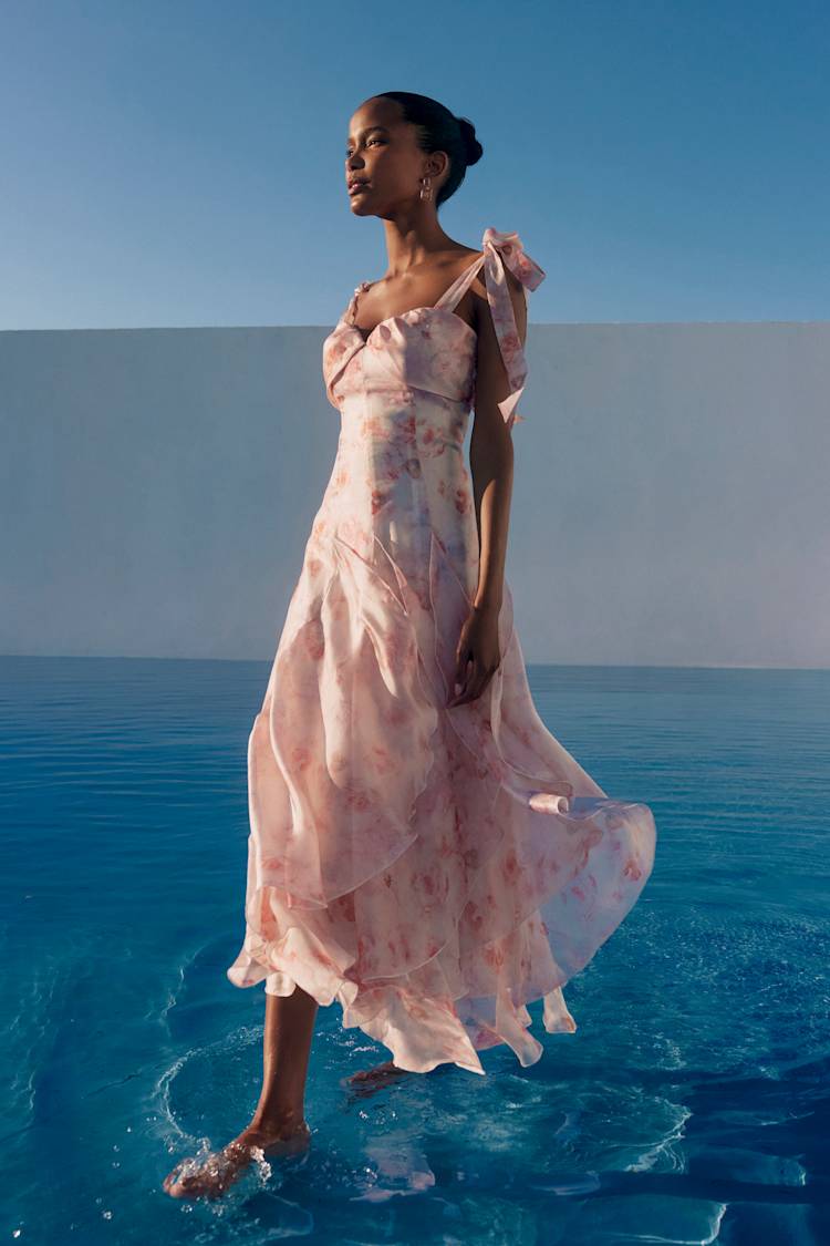 Cute Dresses, Tops, Shoes & Clothing for Women