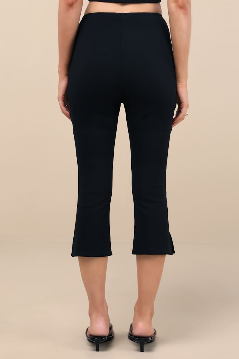 Agnete Black High-Rise Capri Pants