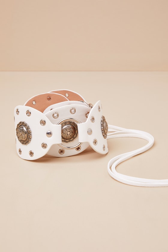 Lulus Creya White Studded Disc Belt
