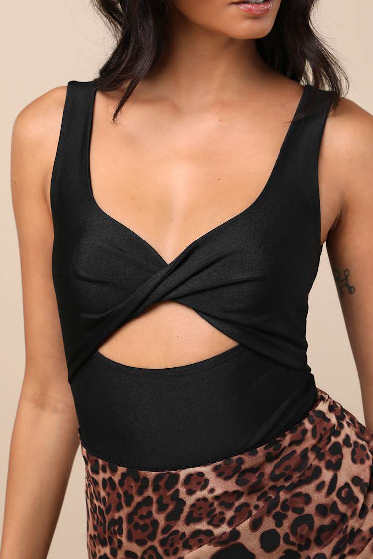 Cute Dresses, Tops, Shoes & Clothing for Women