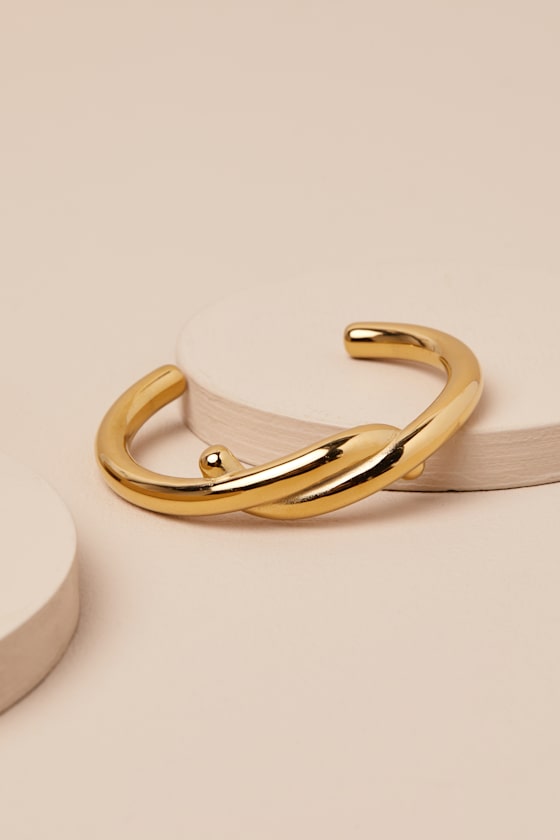 8 Other Reasons Marty Gold Twist Cuff Bracelet