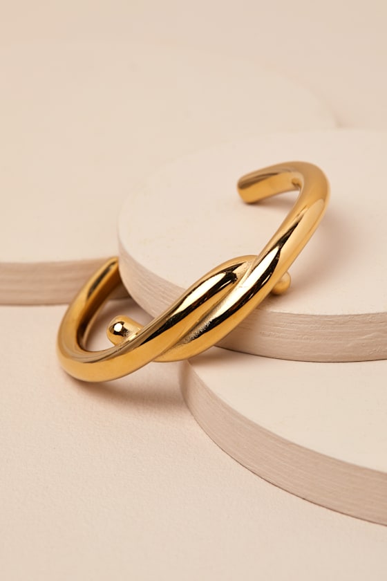8 Other Reasons Marty Gold Twist Cuff Bracelet
