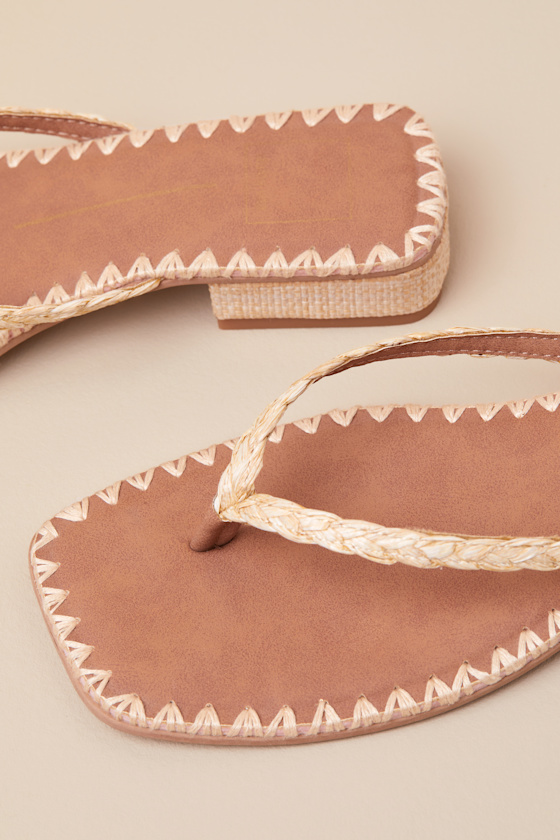 Dolce Vita Barty Light Natural Raffia Flip Flop Sandals In Neutral