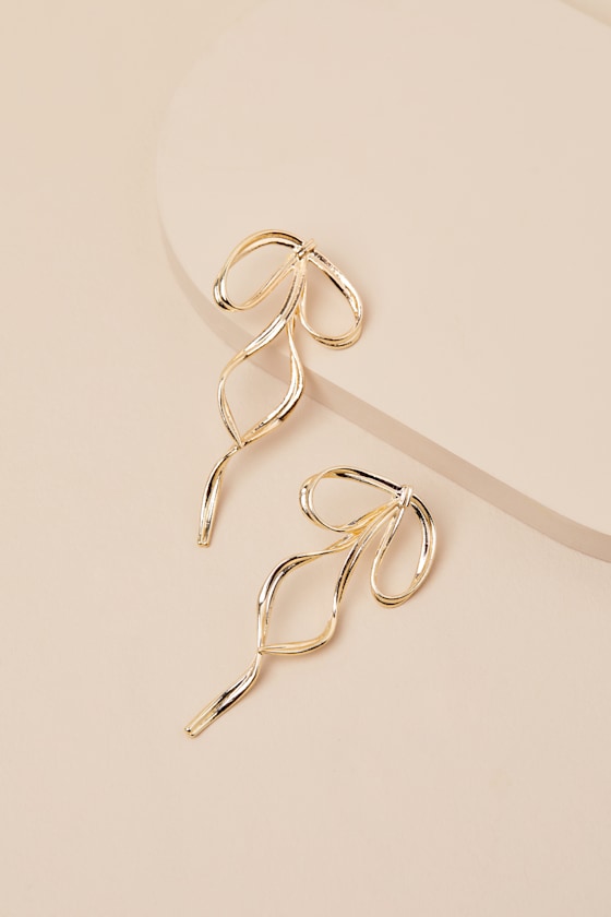 LULUS NEOMA GOLD OVERSIZED BOW EARRINGS