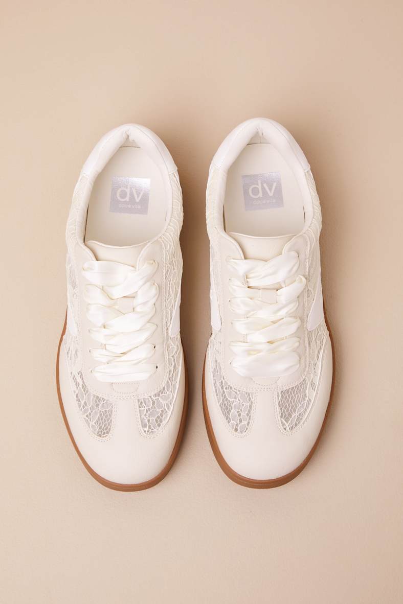 Voyage Ivory Lace Lace-Up Sneakers