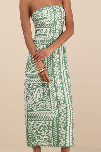 Lucky Girl Light Green Sleeveless Lace Midi Dress