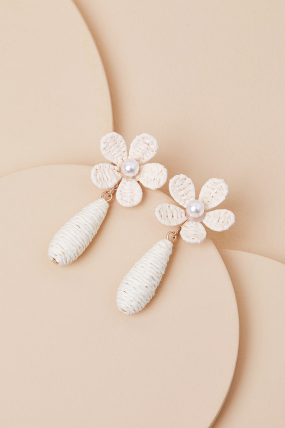 Lulus Shiloh Ivory Raffia Flower Drop Earrings