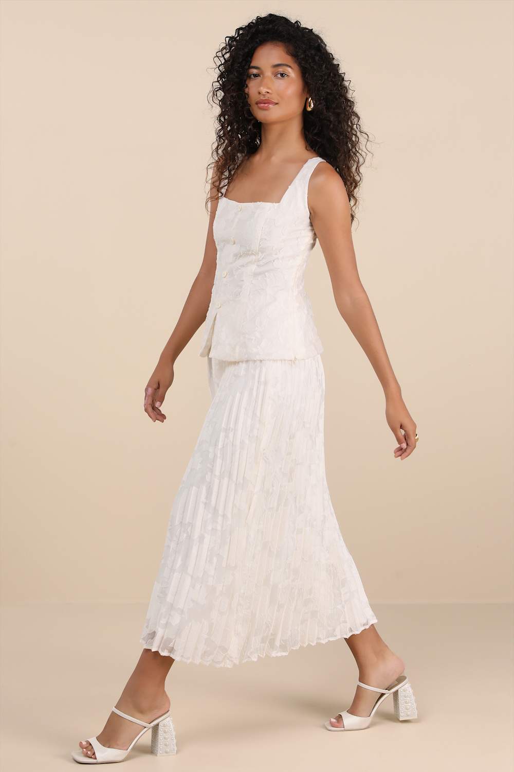 Cute Dresses, Tops, Shoes & Clothing for Women