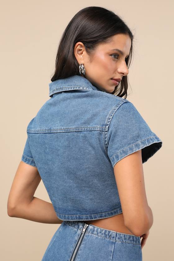 Nerea Medium Wash Denim Button-Front Crop Top 2