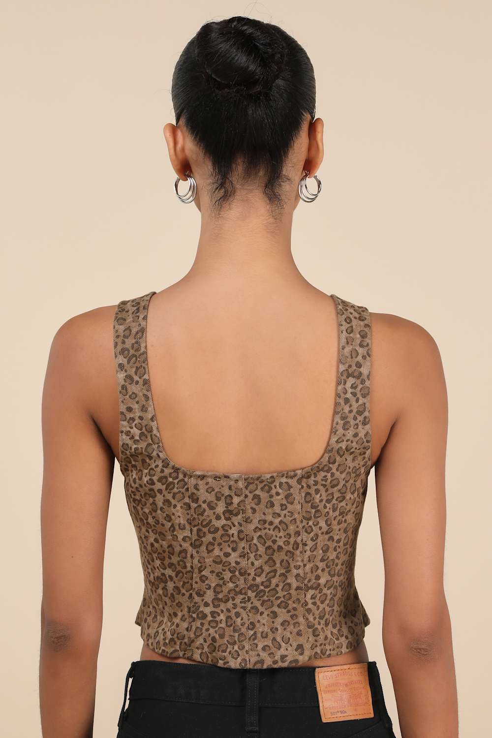 Ozella Brown Leopard Button-Front Sleeveless Crop Top
