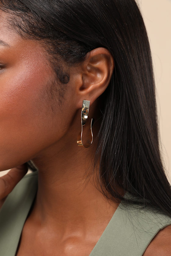 Lulus Tava Gold Twisted Hoop Earrings