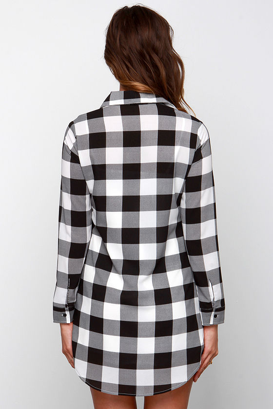 black and white dress shirt