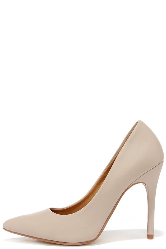 taupe pumps