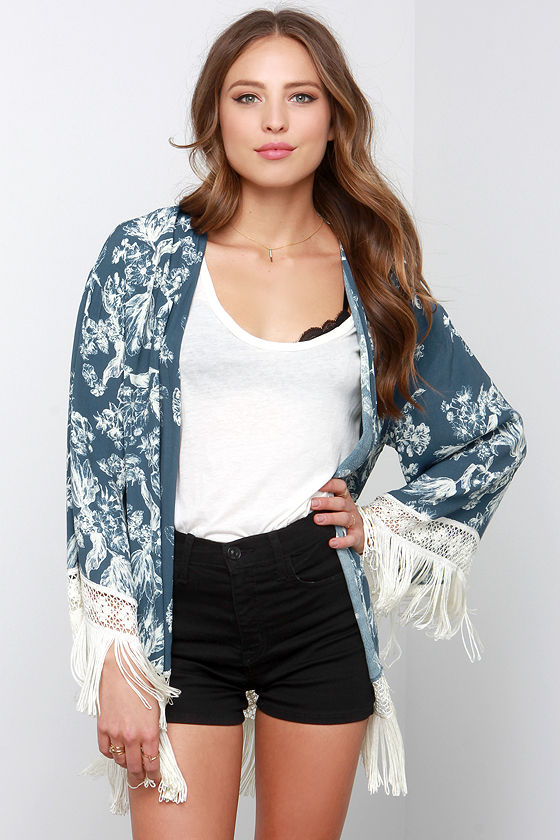Wren Kimono Top in Blue Floral