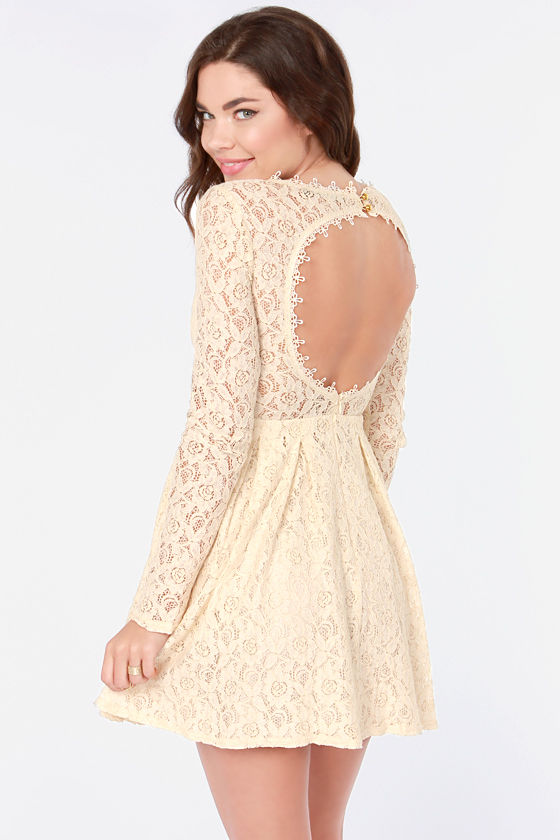 pretty lace dresses