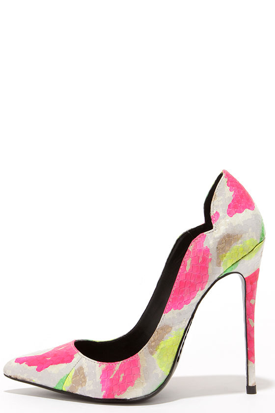 pink snakeskin pumps