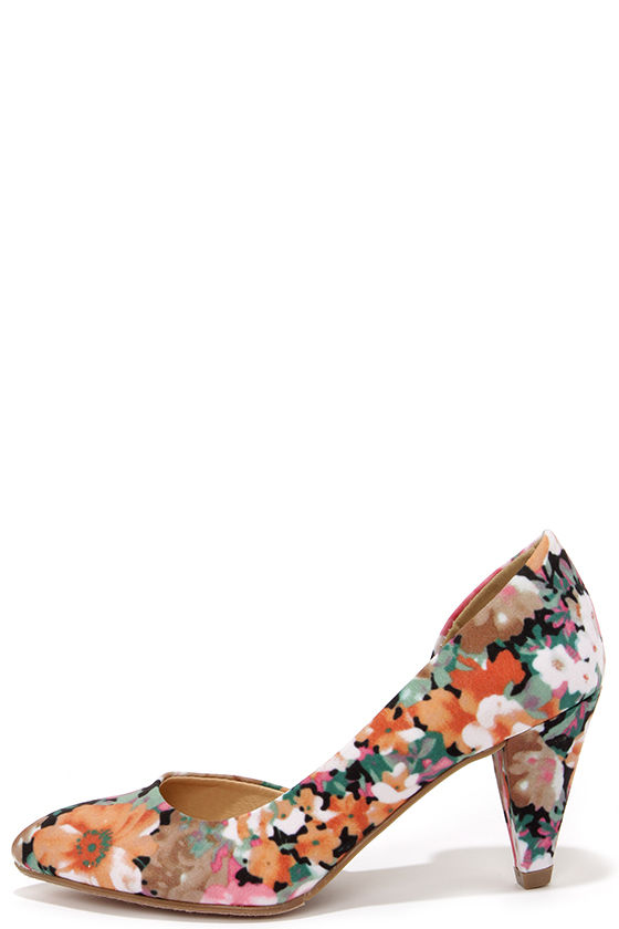 floral low heel pumps