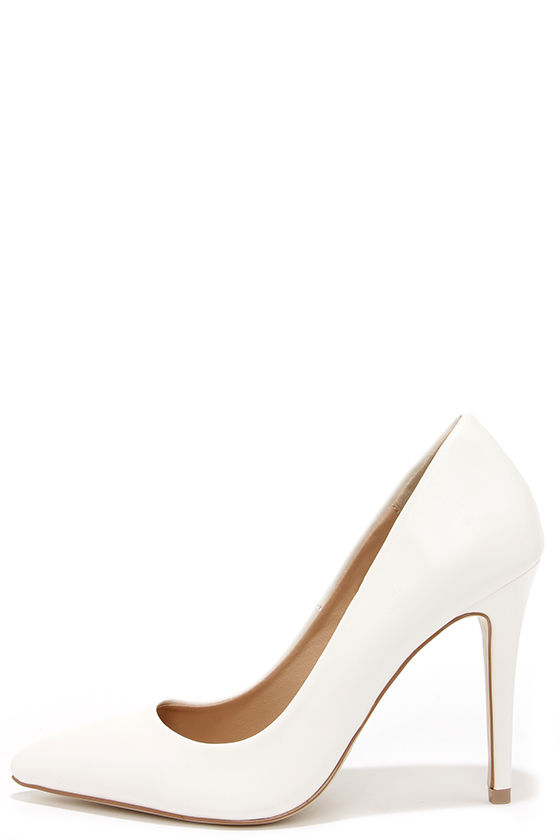 Pretty White Heels - Pointed Pumps 