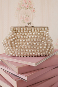 Brilliant Energy White and Silver Pearl Beaded Clutch 8