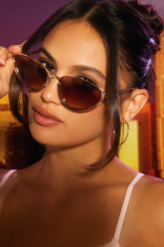 Duchess Gold Gat-Eye Sunglasses 1