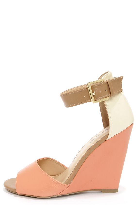 coral colored wedges