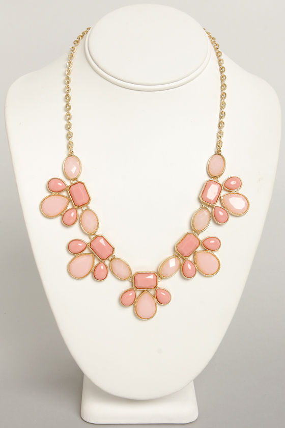Gorgeous Peach Necklace - Statement Necklace - $16.00 - Lulus