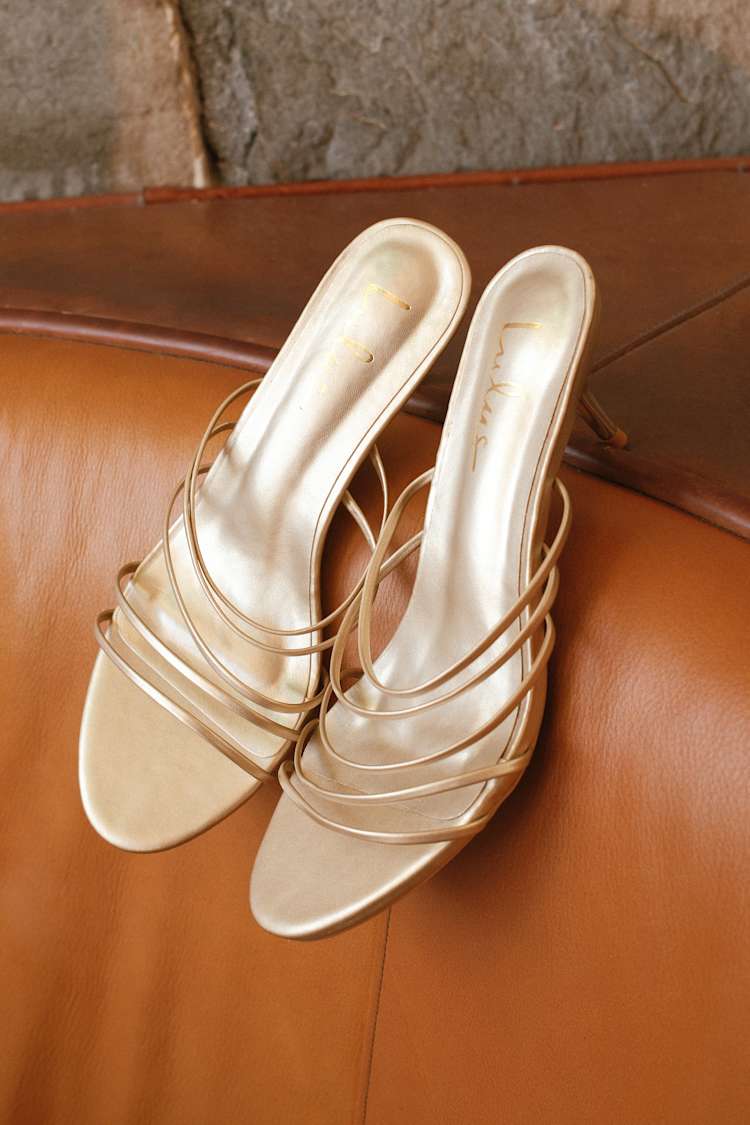 champagne dress sandals Journee Women's Jeylah Dress Sandals - Champagne