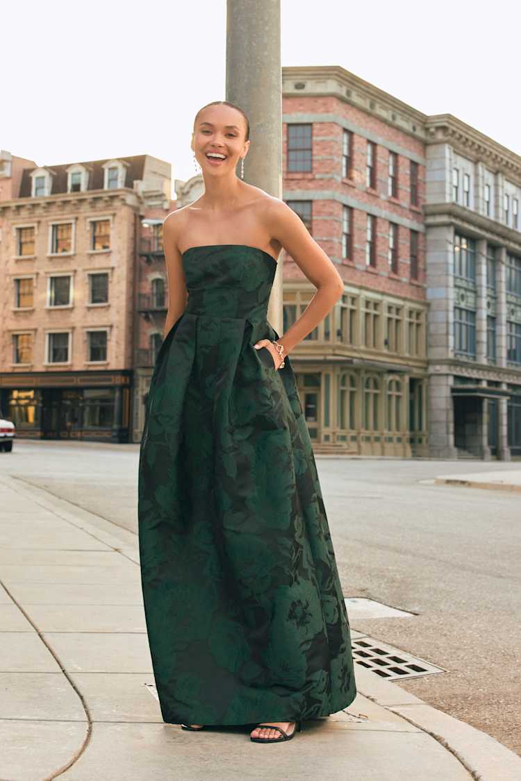 lulus casual maxi dress Green Laurelin Emerald Floral Jacquard Pleated Strapless | Womens | X-Small (Available in S) | 100% Polyester Size:Adult Large Ann Taylor Belted Midi Long Red Dress for Girls Long dresses neck and back