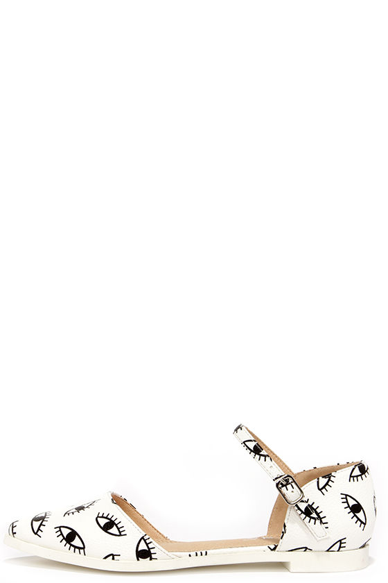 pointed flats white