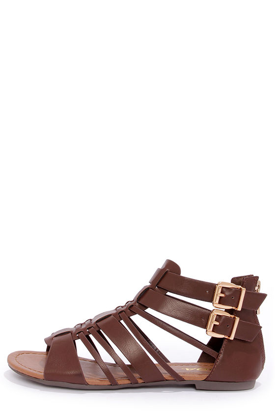 light brown gladiator sandals