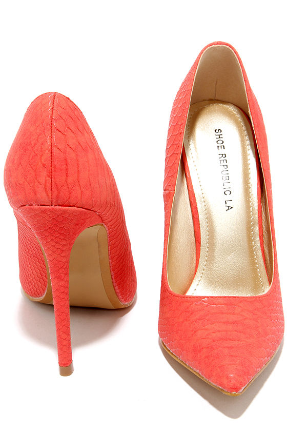 coral colored pumps