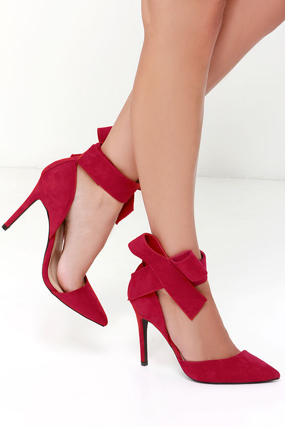 red heels with bow on back
