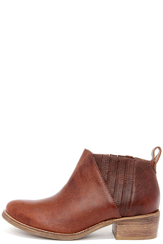 Matisse El Toro Brown Leather Ankle Boots